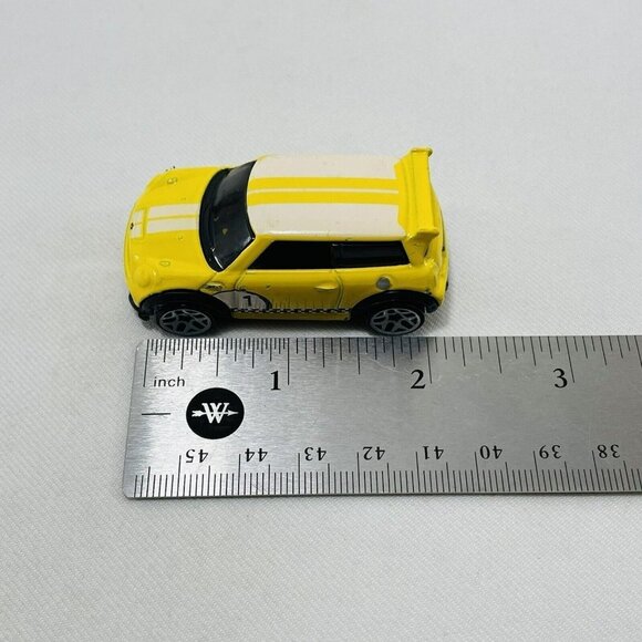 Mattel Hot Wheels Mini Cooper Challenge E40 Car Toy Vehicle Diecast Model Yellow - Picture 8 of 8